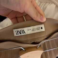 ZARA ザラ プリーツロングスカート の画像