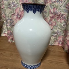 花瓶　風景画
の画像