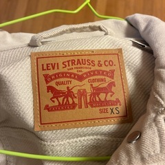 【LEVI STRAUSS & CO. 】ベージュデニムジャケット XSの画像