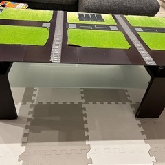 トミカ　手作りプレイマット　ローテーブルの画像