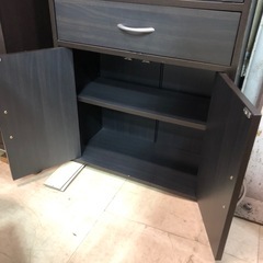 食器棚 キャビネット 扉 ブラック 黒 引き出しの画像