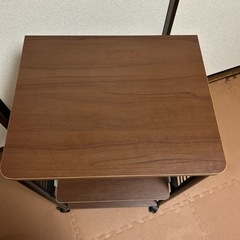 ニトリ　レンジ台　キャスター付きの画像