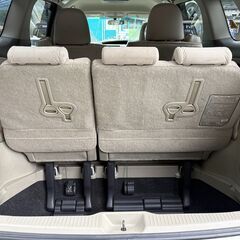 エスティマハイブリッドの画像