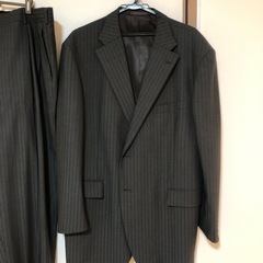 大きめサイズスーツ胸囲115.ウエスト105.の画像