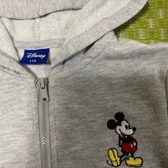 ミッキー  パーカー　110の画像