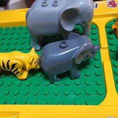 レゴ　デュプロおまとめ（線路・電車、パウパトロール、動物、ディズニー等）の画像