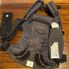 エルゴベビー　アダプト　メッシュ　ダークグレー　の画像