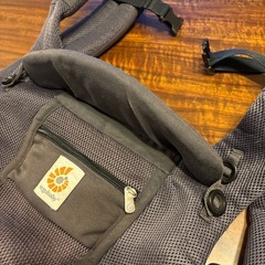 エルゴベビー　アダプト　メッシュ　ダークグレー　の画像