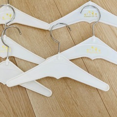 未使用　８点　セット　犬用　犬　ハンガー　ホワイト　pr24 S 小型犬　ペットの画像