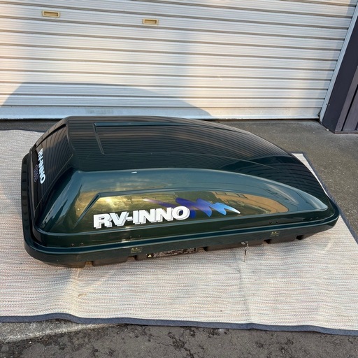 イノー　ルーフボックス　BR-100 積載量50kg 容量200l 鍵付き