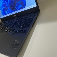 LIFEBOOK UH75／B1 i5第7世代SSD128GB Win11 13.3インチFHDの画像
