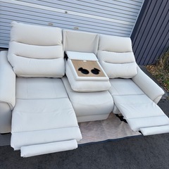 ニトリ Nビリーバ 電動 リクライニング ソファ 3人掛け　ソファーの画像