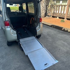 コミコミ価格　実走行8.3万キロ　エコアイドル　車椅子　スローパー　福祉車両　の画像