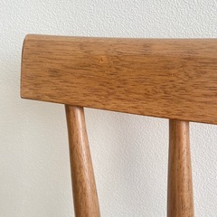 ニトリウィンザーチェアの画像