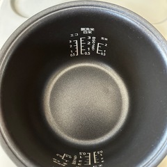 美品★YAMAZEN★デジタル炊飯器21年製★YJB-300(W)の画像