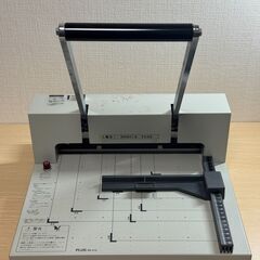 PLUS 裁断機 PK-513 カバーにサビ 電球切れの画像
