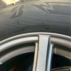 デリカ　ブリザック   スタッドレス 215/70R16  BLIZZAKの画像