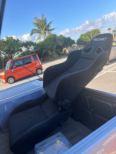 レカロ　セミバケットシート