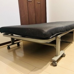 折りたたみシングルベッドの画像