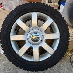 【タイヤ・ホイール4本セット】バリ溝 VWゴルフ スタッドレスタイヤ YOKOHAMA アイスガード 205/55R16の画像