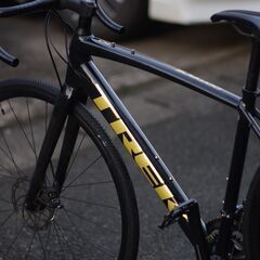 TREK DOMANE AL2 ディスクブレーキ ロードバイクの画像