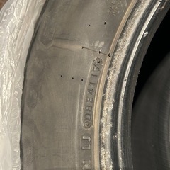 スタッドレス　265/70R16 冬タイヤ　ブリヂストン　DM-V2の画像