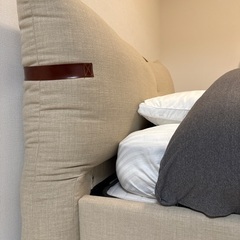 ベッドフレーム　セミダブルの画像