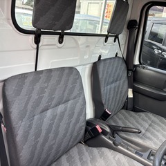 自社ローンあり！ガソリン100リットルプレゼント✨走行3万キロ台✨人気の軽トラ✨三方開✨スズキ☆キャリイトラック☆KC☆660cc☆2人乗り☆の画像