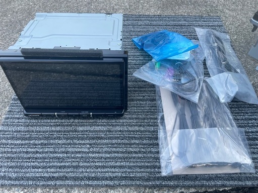 淡路島⭐︎カロッツェリアAVIC-RL512美品ディスプレイオーディオナビ