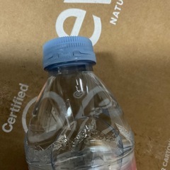 エビアン　330ml   2ケース（48本）の画像