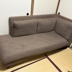 ニトリ カウチソファの画像