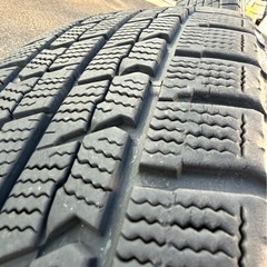 プリウス　スタッドレスたいやタイヤの画像