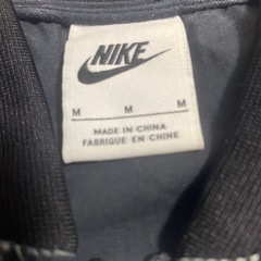 NIKE ボンバージップジャケット Mの画像