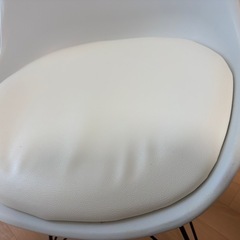 ニトリ　いすの画像