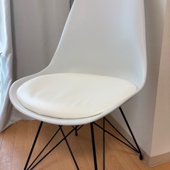 ニトリ　いすの画像