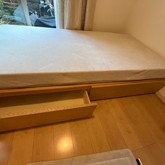 テンピュールマットレス＆無印ベットの画像