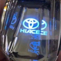 ハイエースワイドスーパーGL10人乗りの内装品の画像