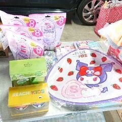 雑貨類を販売いたします！！サンリオ他、可愛い物沢山あります✨の画像