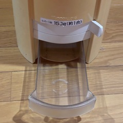 正規品　 Tupperware 米びつの画像