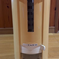 正規品　 Tupperware 米びつの画像