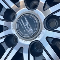 ホンダヴェゼル　社外品18インチホイール4本セット(ブロッケン)　スタッドレスタイヤ装着品(タイヤ山なし)　の画像