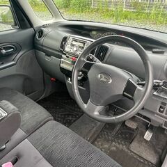 ローンが通らない方のミカタ！❏自社ローン＆リース❏　月々格安💰　保証人不要🥰　お急ぎの方もどうぞ👌　信用情報の照会はありません😉　ダイハツ　タントカスタム　X　4WD　修復歴なし　車検2年付き♪の画像