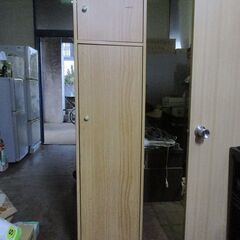 扉付き収納庫です。どちらも無料です、 建物解体に伴い処分です。の画像