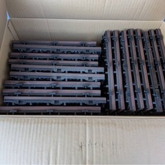 ニトリ　ジョイントタイル39枚　ベランダ用の画像