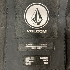 VOLCOM キッズウェア 上下セットの画像