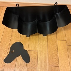 犬型トイレットペーパーホルダー 黒の画像