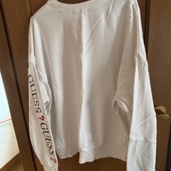 GUESSスウェット　Sサイズの画像
