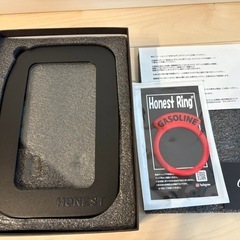 HONEST ガラスリッド　ハイエース200系 給油口の画像