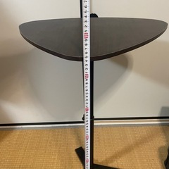 サイドテーブルの画像