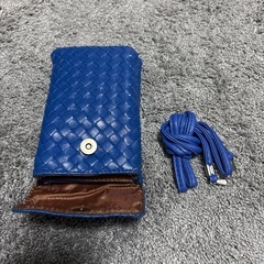 肩掛け小物ポーチの画像